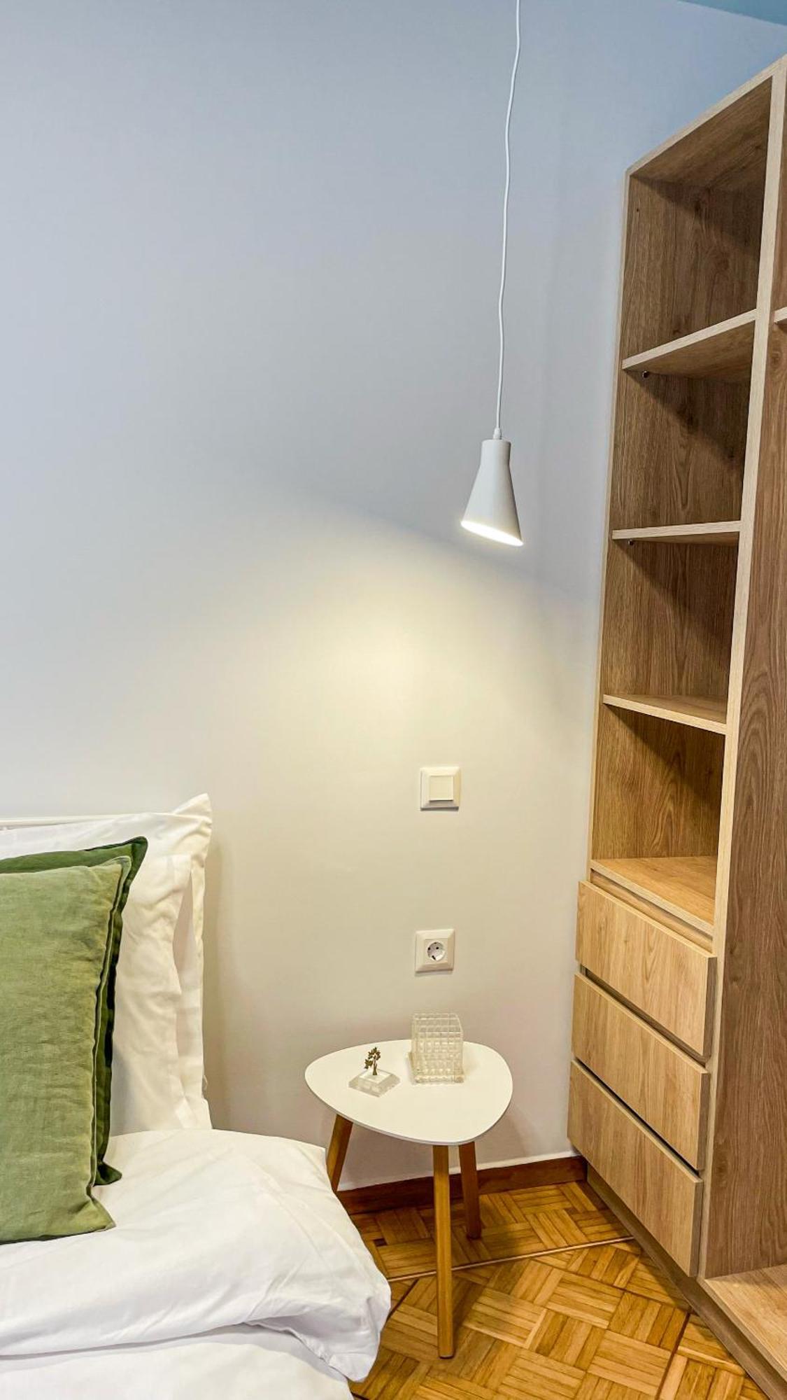 Apartment Near Metro + Port Piraeus Ngoại thất bức ảnh